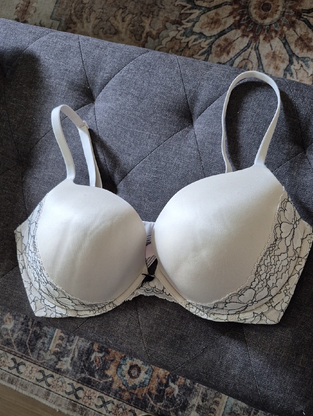 Victoria's Secret Dream Angels Push Up Bra 38DD